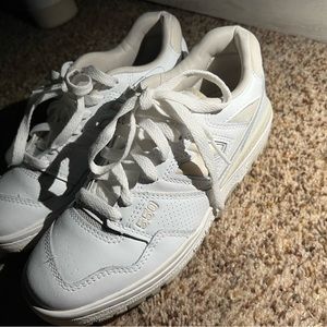 NEW BALANCE 550  beige used only once .